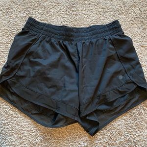 Athleta mesh racer run short 4 inch size medium